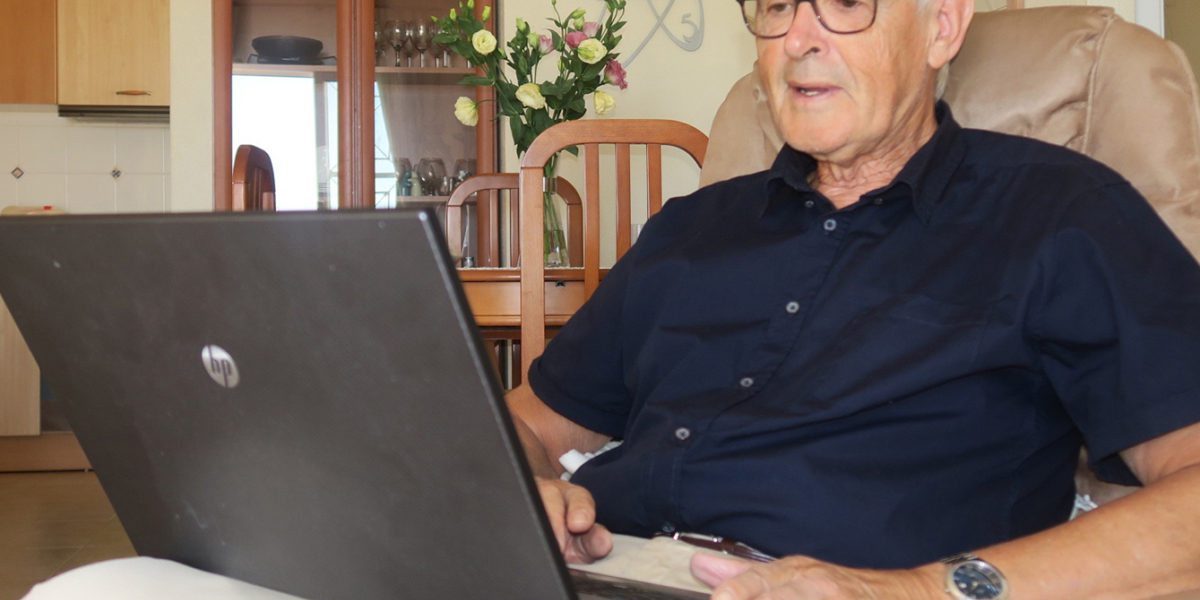arne-saele-med-laptop-2web