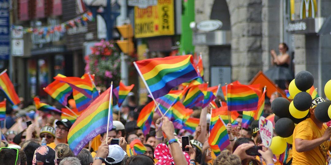 gay-1453594_1920