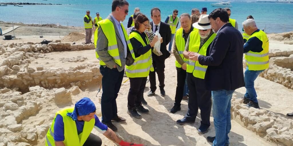 whatsapp-image-2025-04-14-133104